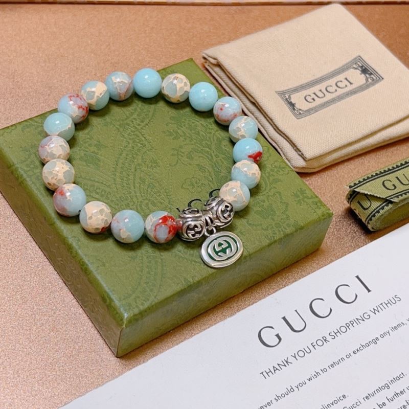 G*u*i bracelets